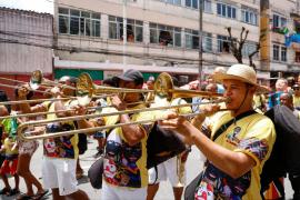 Mamulengo transformou a avenida em um palco de fantasia
