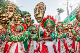 Commanche do Pelô desfilou no Campo Grande celebrando 52 anos de resistência e tradição