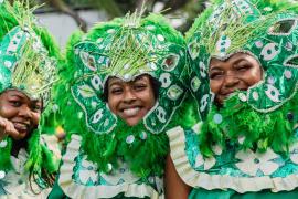 Commanche do Pelô desfilou no Campo Grande celebrando 52 anos de resistência e tradição
