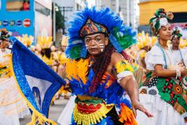 Commanche do Pelô desfilou no Campo Grande celebrando 52 anos de resistência e tradição