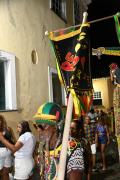 Foliões do Bloco do Reggae celebram Angola e a força da ancestralidade africana no Carnaval de Salvador 2026