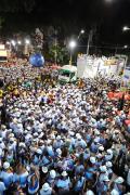 Foliões do Bloco Alerta Geral lotam o Circuito Osmar e transformam a avenida em um grande tributo ao samba