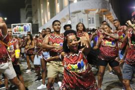 Cortejo levou a batida marcante do samba-reggae 