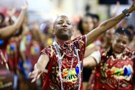 Cortejo levou a batida marcante do samba-reggae 