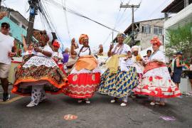 Bloco Reduto do Samba marcou presença na Mudança do Garcia