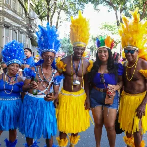 Ancestralidade indígena desfila no Campo Grande com o Commanches do Pelô