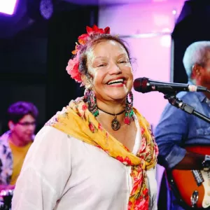 Mônica San Galo leva MPB ao Bel da Bonita e exalta espaço para artistas locais