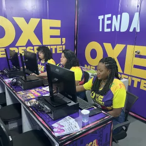 Tenda “Oxe, Me Respeite!” reforça rede de acolhimento e proteção às mulheres na Micareta de Feira