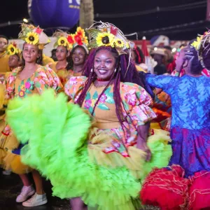 Forró, beleza e tradição: Bambas do Nordeste fazem público do Palco Bel da Bonita dançar no ritmo junino