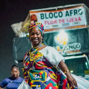 Desfile da Flor de Ijexá evidencia legado que atravessa gerações