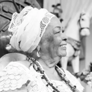 NOTA DE PESAR - Mãe Carmen