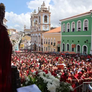 Alvorada, missa campal, cortejo e shows:  confira programação dos festejos de Santa Bárbara no Pelourinho