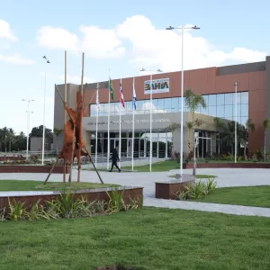 UEFS inaugura novo teatro e impulsiona educação e cultura na Bahia