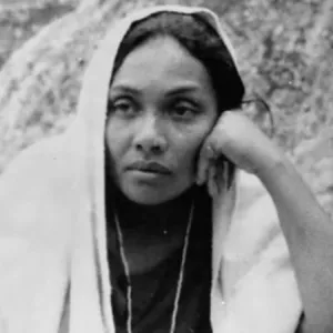 NOTA DE PESAR - Maria Ribeiro