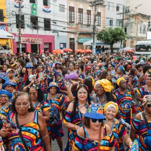 Bloco Didá levou beleza e cores ao circuito Osmar