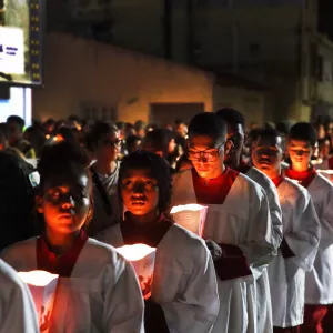 Procissão do Fogaréu em Serrinha celebra a fé e tradição na Semana Santa