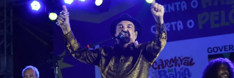 Jubileu de ouro: Paulinho Boca de Cantor comemora 50 carnavais em show histórico 