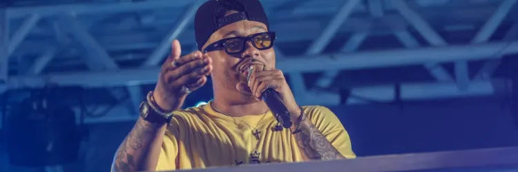 Cantor Belito convida o distrito de Ipuaçu para dançar ao som de samba e sofrência