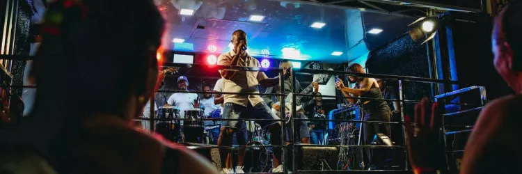 Palco Bel da Bonita revela novos talentos e celebra o samba na Micareta de Feira