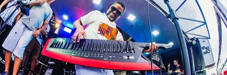 Tito Pereira estreia na Micareta de Feira e leva sucessos do reggae ao Palco Bel da Bonita