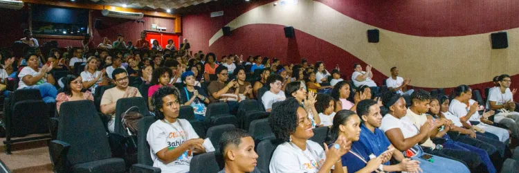 Cineclube Bahia Pela Paz exibe o filme ‘Deixa na Régua’ e amplia acesso de jovens ao cinema