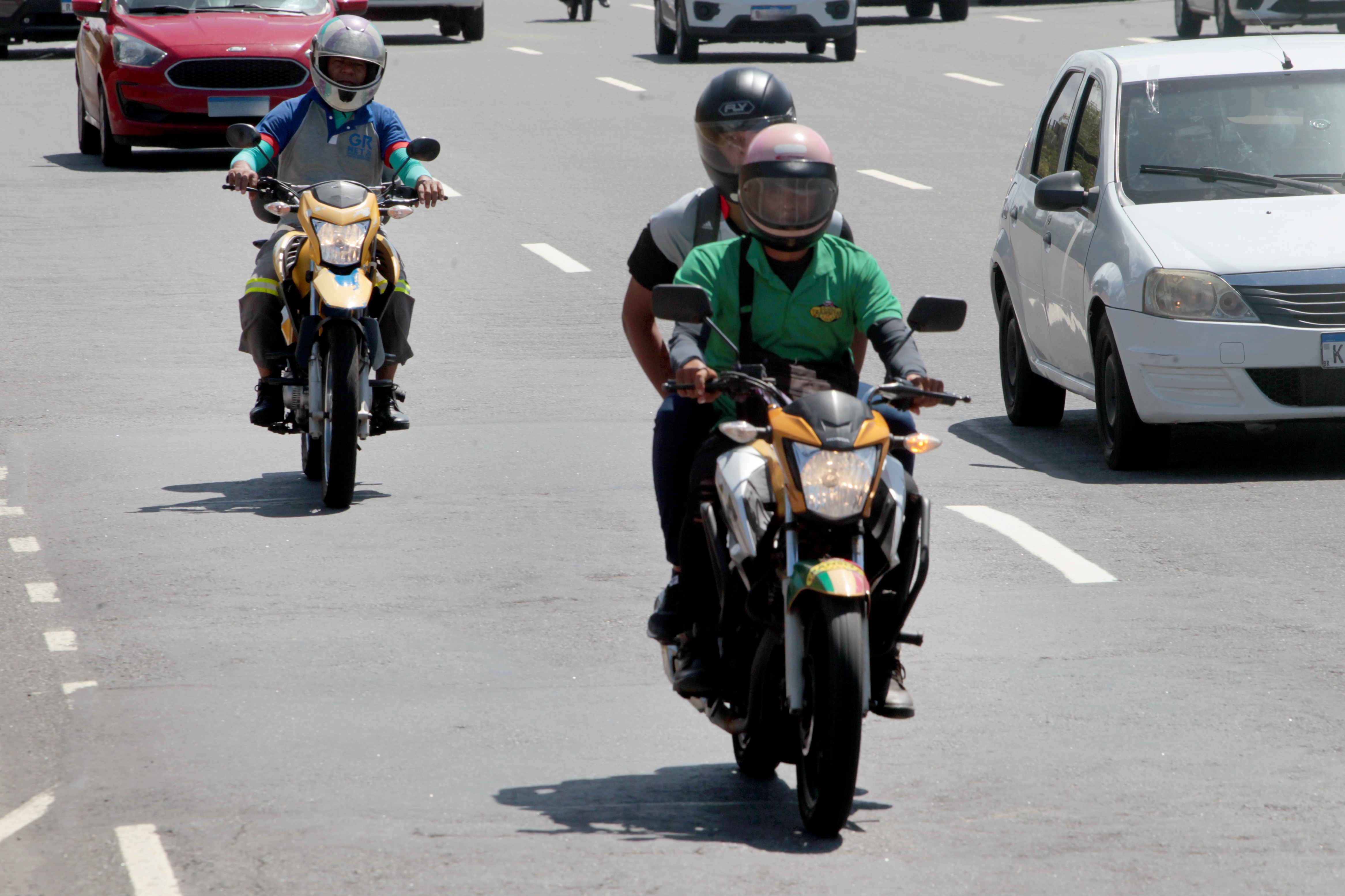 Desconto de 8% no IPVA para veículos com placas  de final 3 vai até esta quarta (29)
