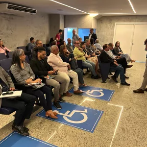 Diretor do Detran e a platéia