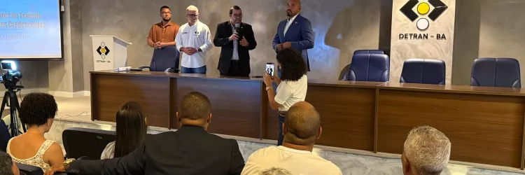 Governo do Estado e instrutores autônomos de trânsito dialogam sobre cadastramento individual