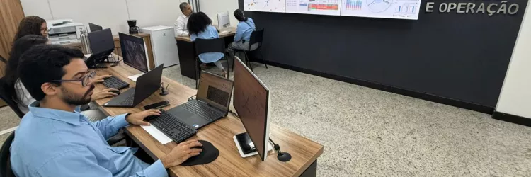Sala foi montada para monitorar o sistema viário em cidades do interior do estado e colaborar com a segurança pública 