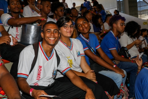 Sugestão de Pauta - Colégios estaduais de Cajazeiras V recebem atividades do projeto de arte e cultura da Cajaarte