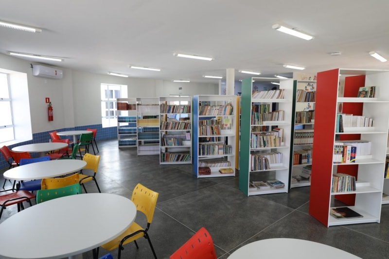 No município de Ibipeba, Jerônimo inaugura obras em educação, abastecimento e infraestrutura, nesta sexta (16)