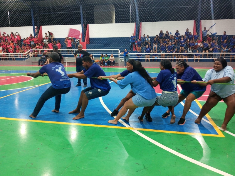 Estudantes da rede estadual celebram a juventude com gincana sustentável em toda Bahia