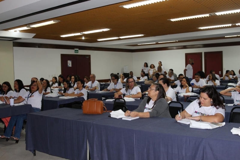 SEC realiza formação continuada voltada à matrícula 2025, com foco em aprimorar processos e fortalecer rede