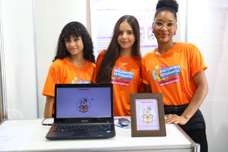 Iniciação Científica em foco no Encontro Estudantil da rede estadual