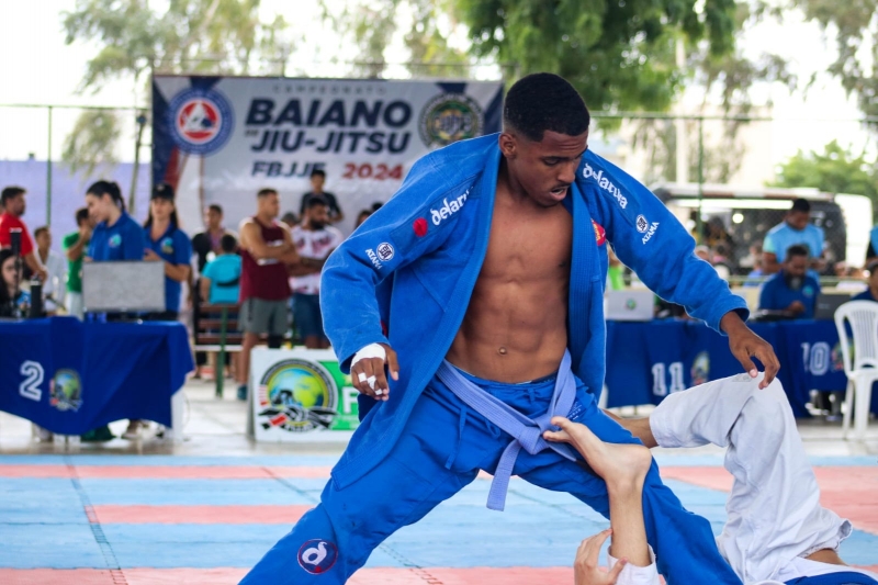 Estudante da rede estadual de Juazeiro conquista medalhas de ouro no Campeonato Baiano de Jiu-jitsu