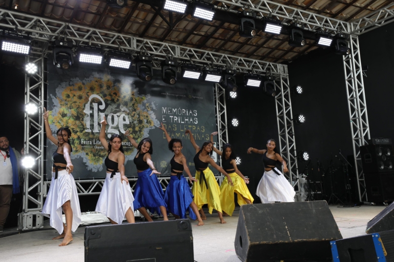 Professores e estudantes da rede estadual mostram seus trabalhos no terceiro dia da Fligê