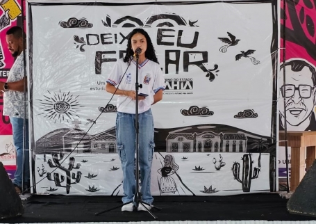 Projetos de estudantes da rede estadual são apresentados na 5ª Feira Literária Internacional de Canudos