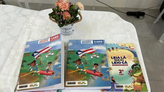 Governo distribui material didático para municípios e reforça política pública voltada para alfabetização