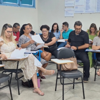 Governo distribui material didático para municípios e reforça política pública voltada para alfabetização