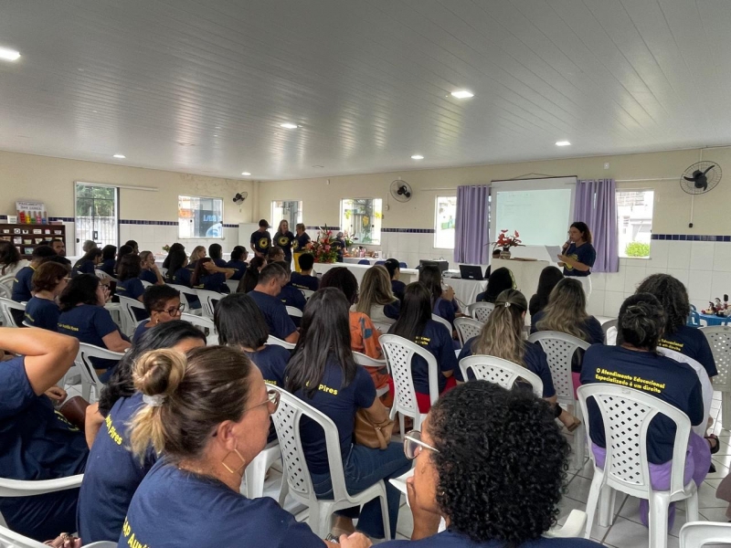 Profissionais da rede estadual participam de imersão sobre Educação Especial em Santo Antônio de Jesus