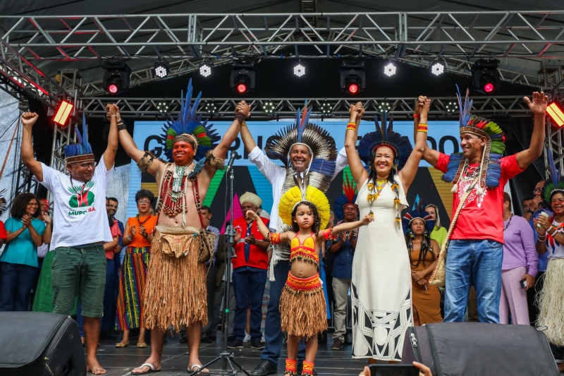 Bahia avança em políticas públicas para povos indígenas com entregas e autorizações de obras