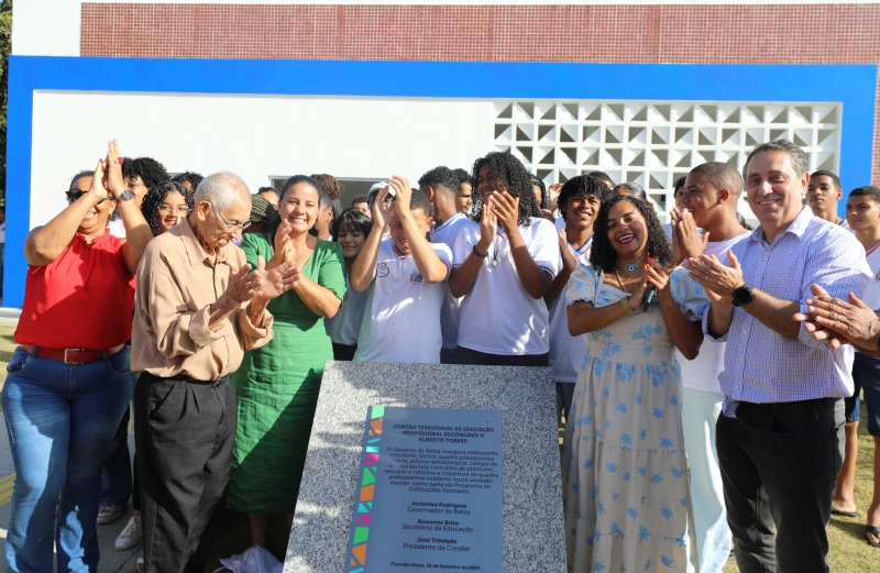 Governo entrega obra de ampliação e modernização de escola em Cruz das Almas