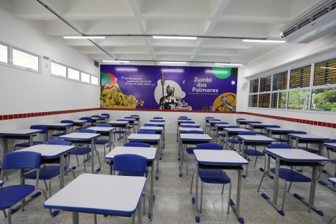 Em Taperoá, Jerônimo entrega novas sedes do Colégio Estela Aleluia e da Delegacia Territorial, além de outras obras