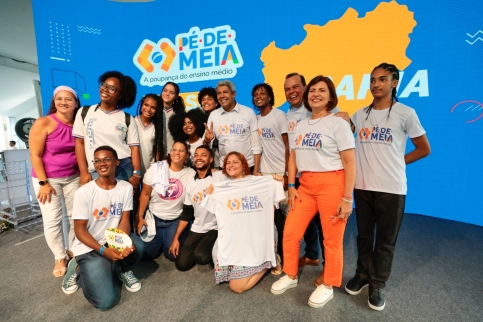 Governo do Estado formaliza adesão da Bahia ao programa Pé-de-Meia