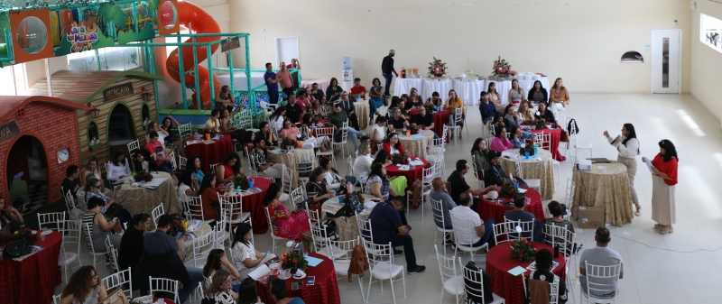 Educadores da rede estadual discutem estratégias pedagógicas, no Sudoeste da Bahia