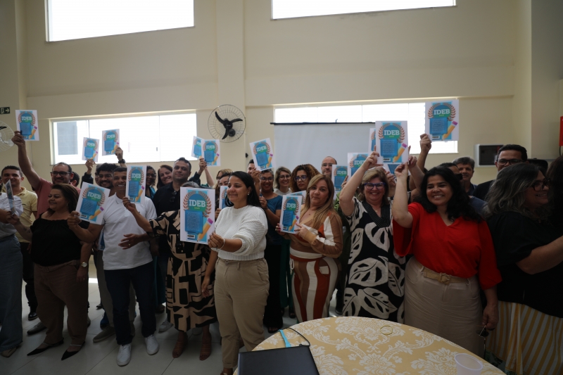 Educadores da rede estadual discutem estratégias pedagógicas, no Sudoeste da Bahia