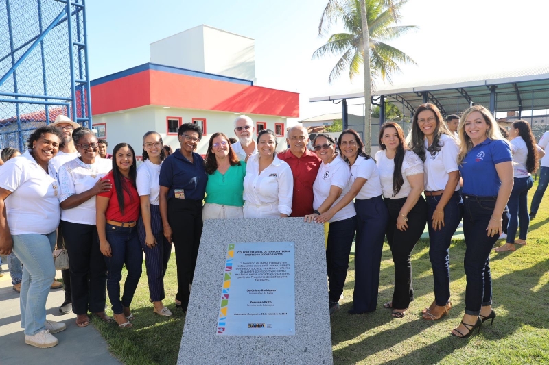 Governador Mangabeira ganha novo Colégio Estadual de Tempo Integral inaugurado pelo Estado