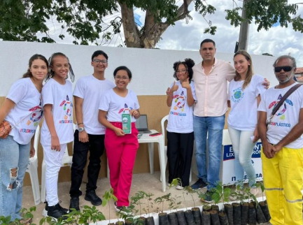 Jovens baianos desenvolvem aplicativo que facilita descarte de resíduos em Itaberaba