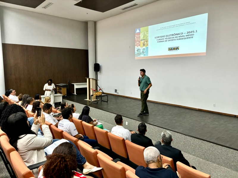 Matrícula dos contemplados no sorteio eletrônico para cursos técnicos começa na segunda-feira (27)