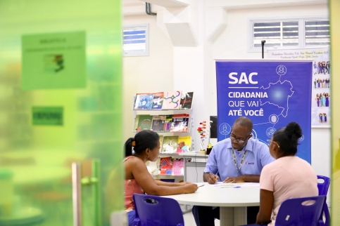 Nova Carteira de Identidade Nacional chega a mais cinco escolas estaduais em Salvador